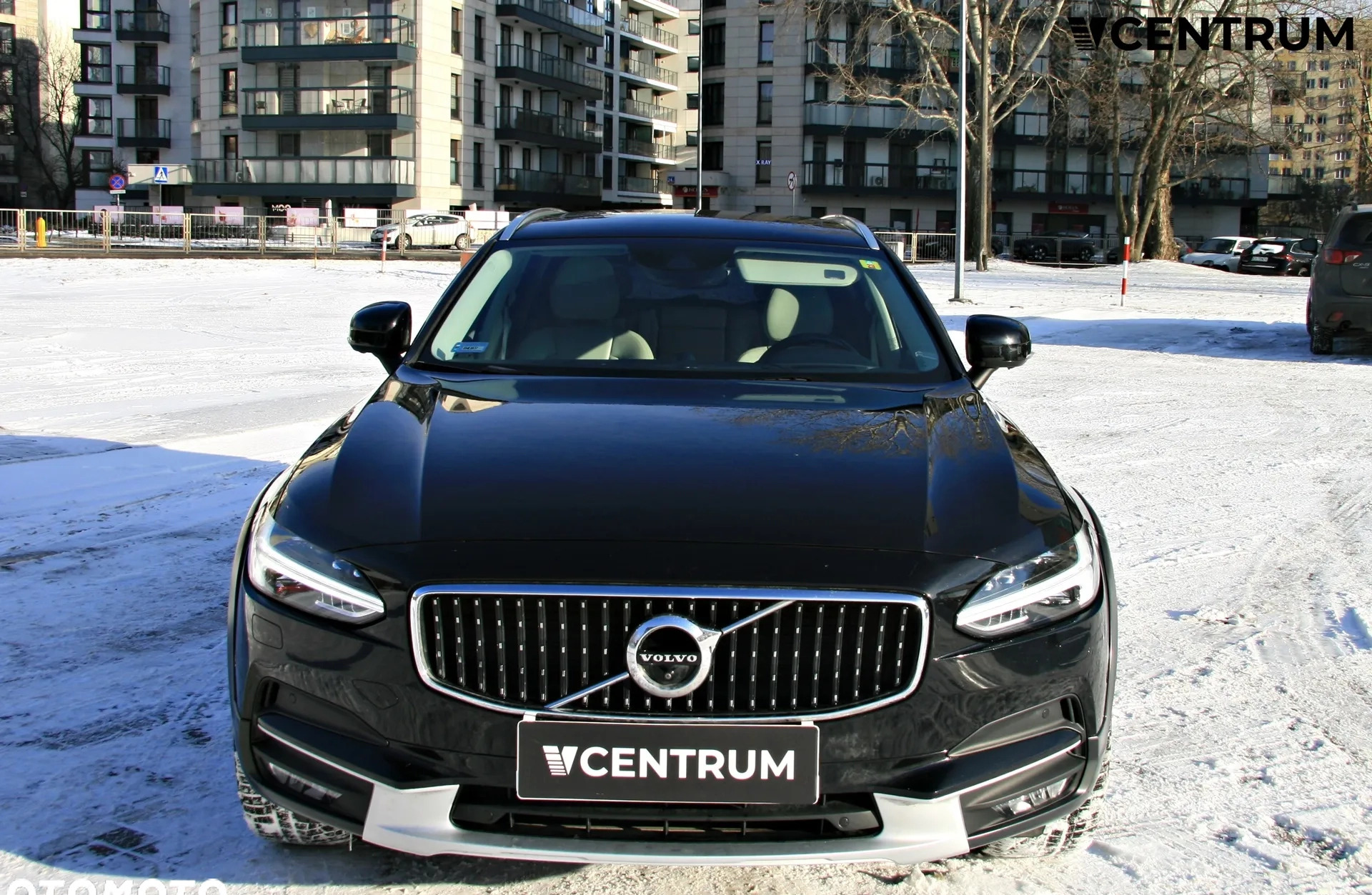 Volvo V90 Cross Country cena 149900 przebieg: 139560, rok produkcji 2018 z Jeziorany małe 172